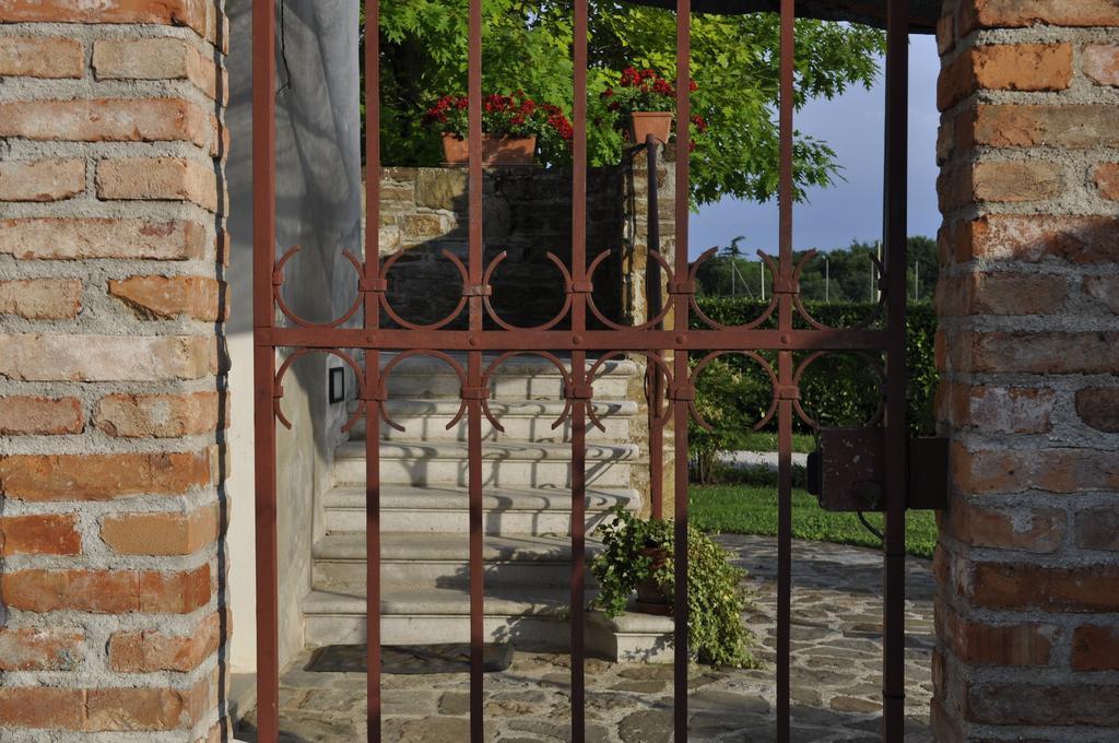 Casa Griunit Villa Capriva del Friuli Екстериор снимка